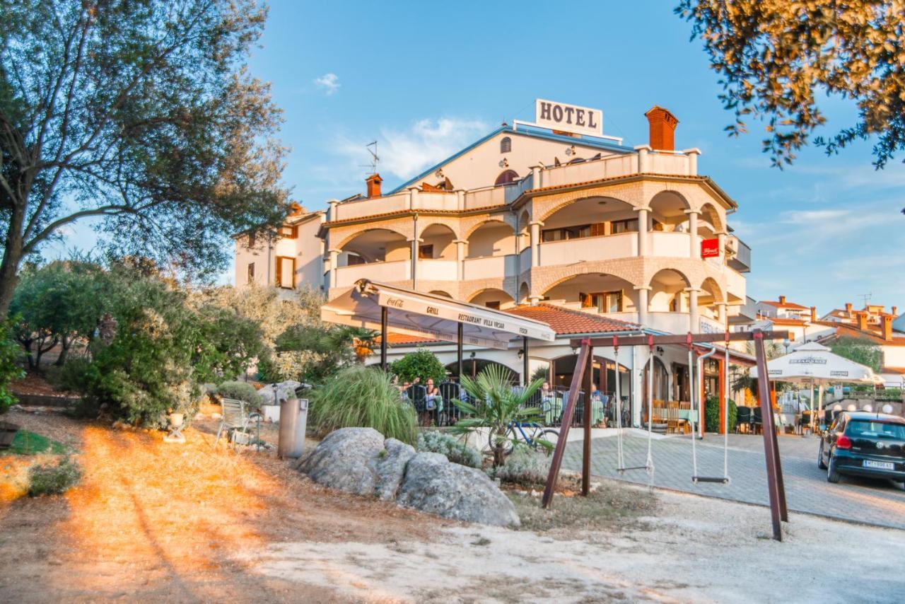 Hotel Villa Върсар Екстериор снимка