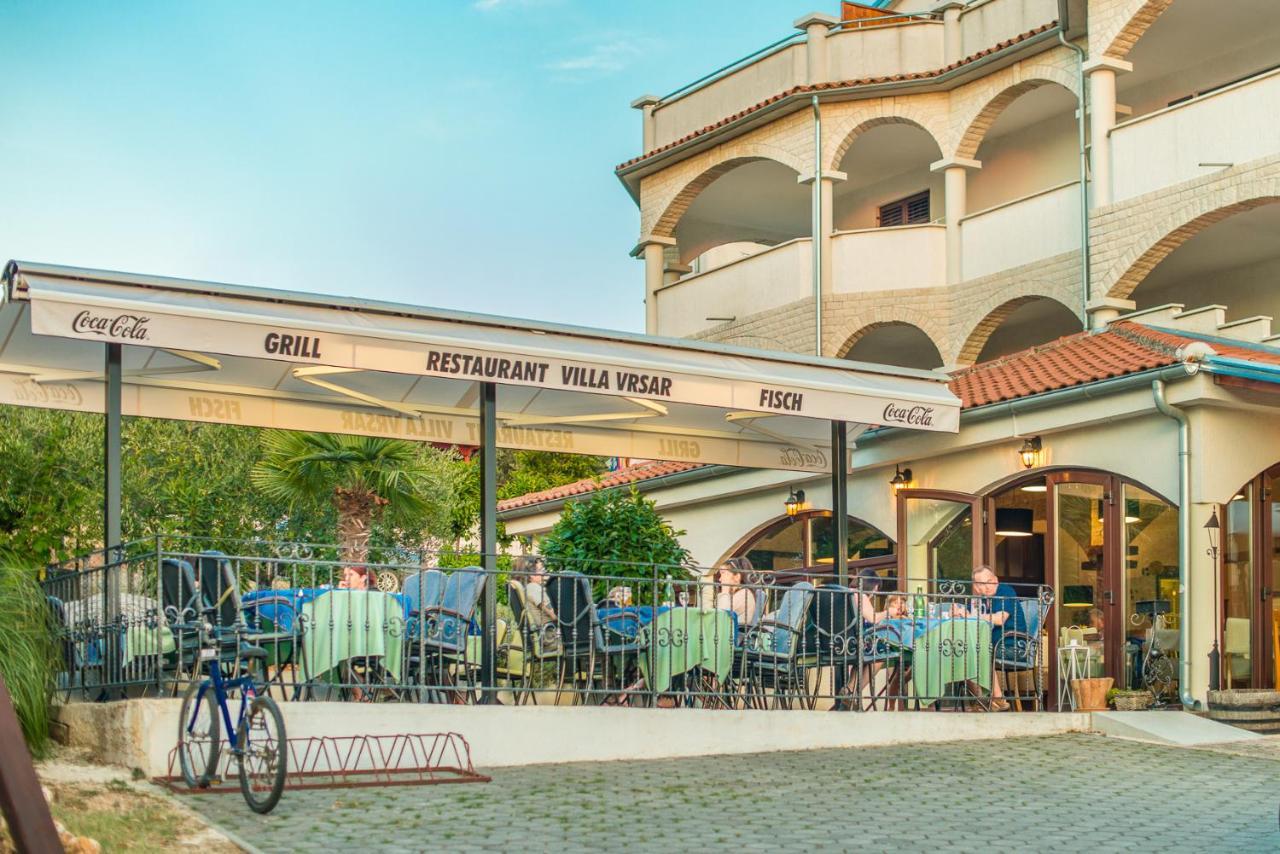 Hotel Villa Върсар Екстериор снимка
