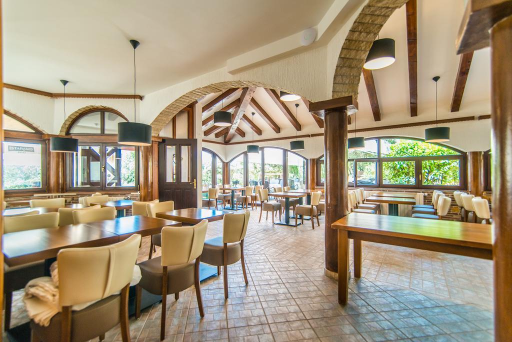 Hotel Villa Върсар Екстериор снимка