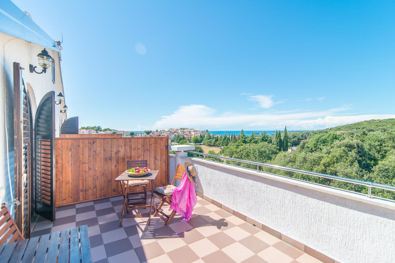 Hotel Villa Върсар Екстериор снимка